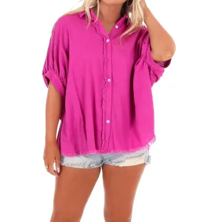 Casual Stroll Linen Top In Magenta
