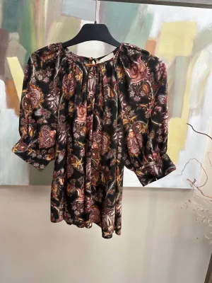 Suri Top In Viola