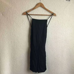 Women's Square Neck Romper In Black
